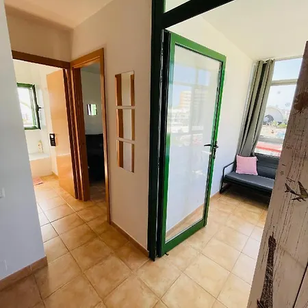 Apartment 2 Bedroom Top Located In Playa Del Ingles